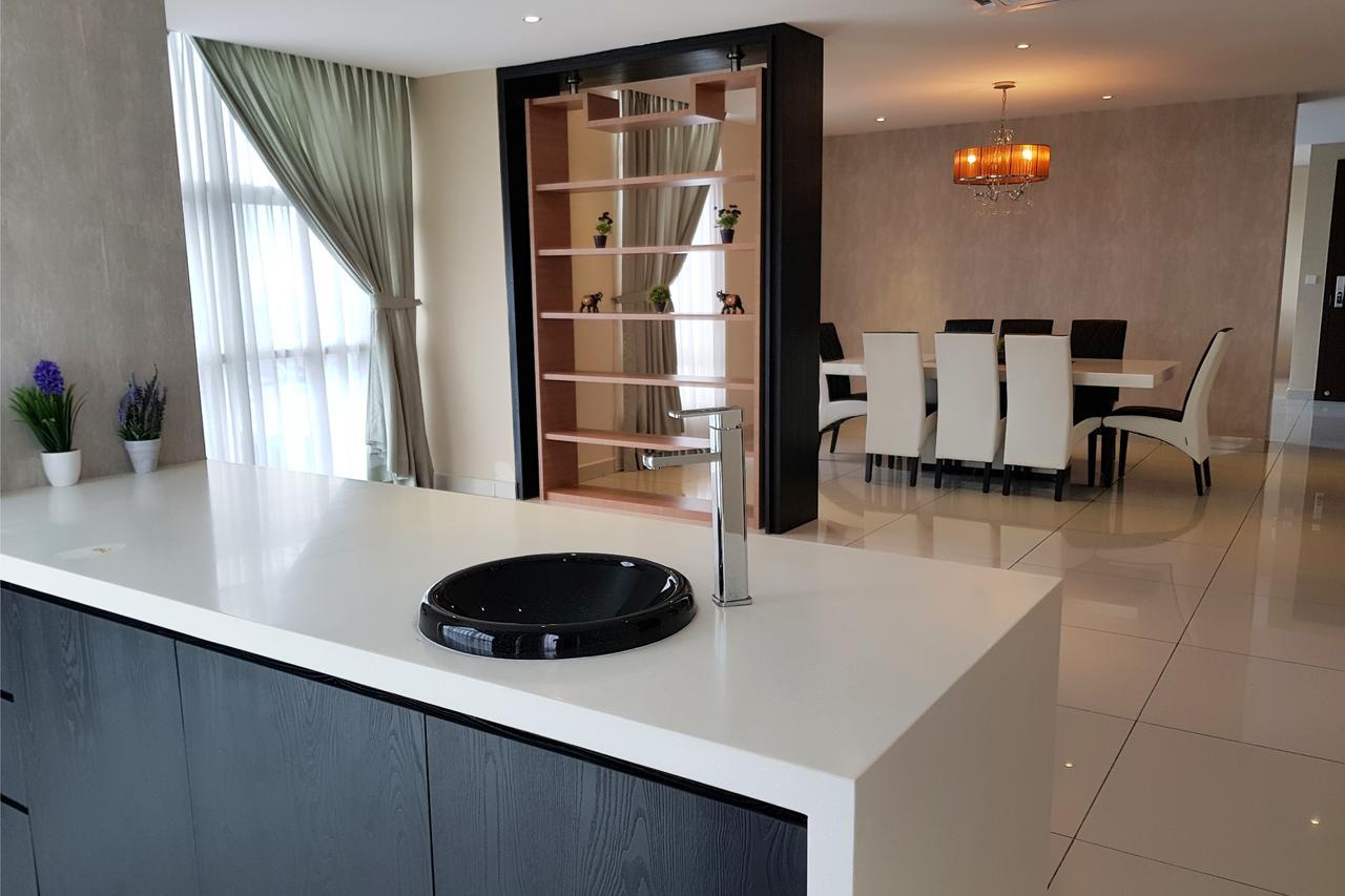 ג'והור בהרו Ksl Hotel And Resort - Apartment מראה חיצוני תמונה